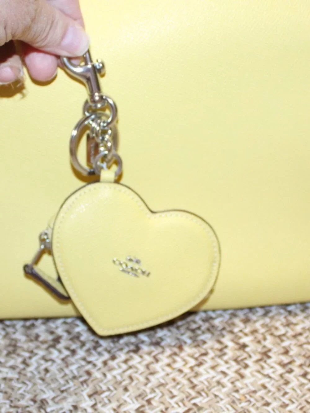 NWT COACH TOTE/PURSE, CONTINENTAL WALLET/COIN PURSE KEY FOB/ WALLET/SCARF SET! - Picture 9 of 16